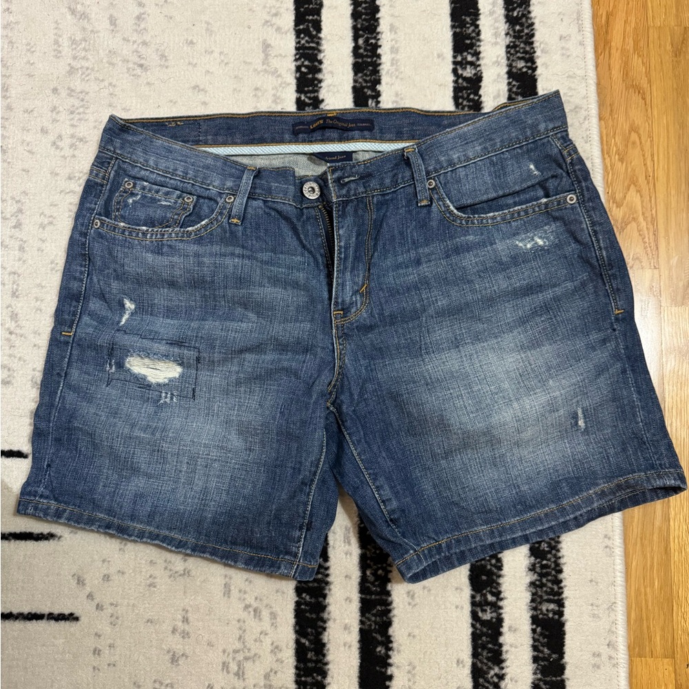 Levi's petite Blue Boyfriend Jeans